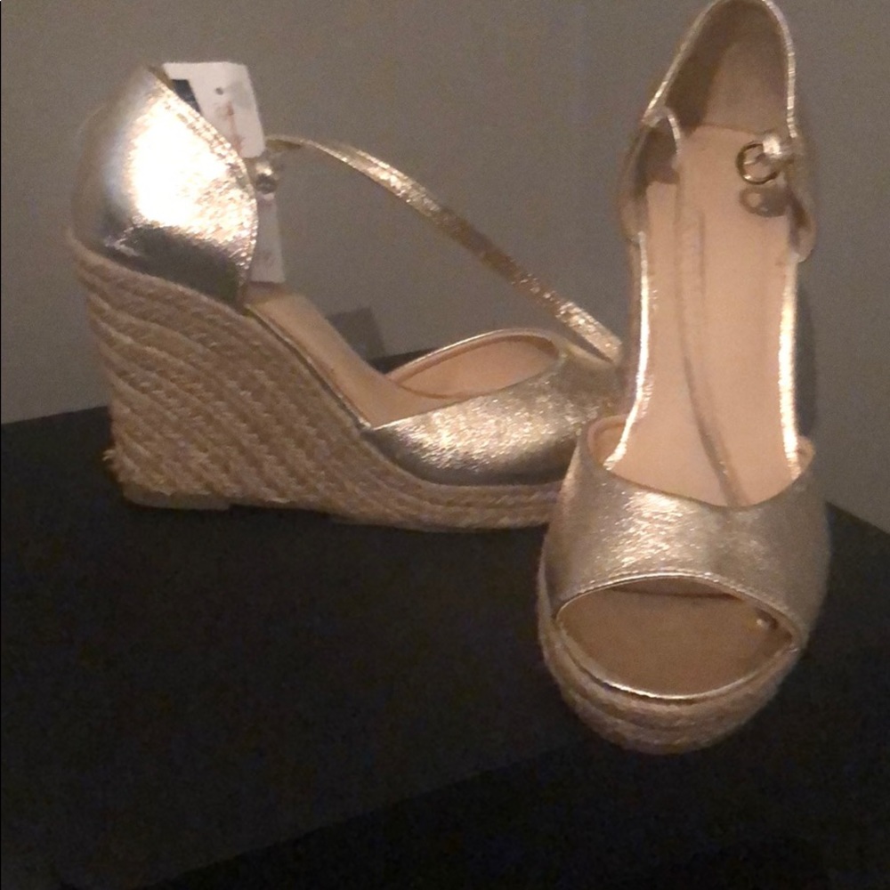 NWT New York & Co Wedges